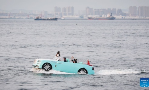 游艇产业为中国辽宁大连市海洋经济注入了新的活力_副本.jpg